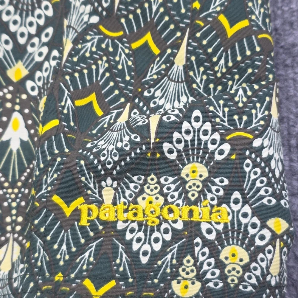 Patagonia Mens Wayfarer Boardshorts 36 Green Floral Swim Shorts Unlined